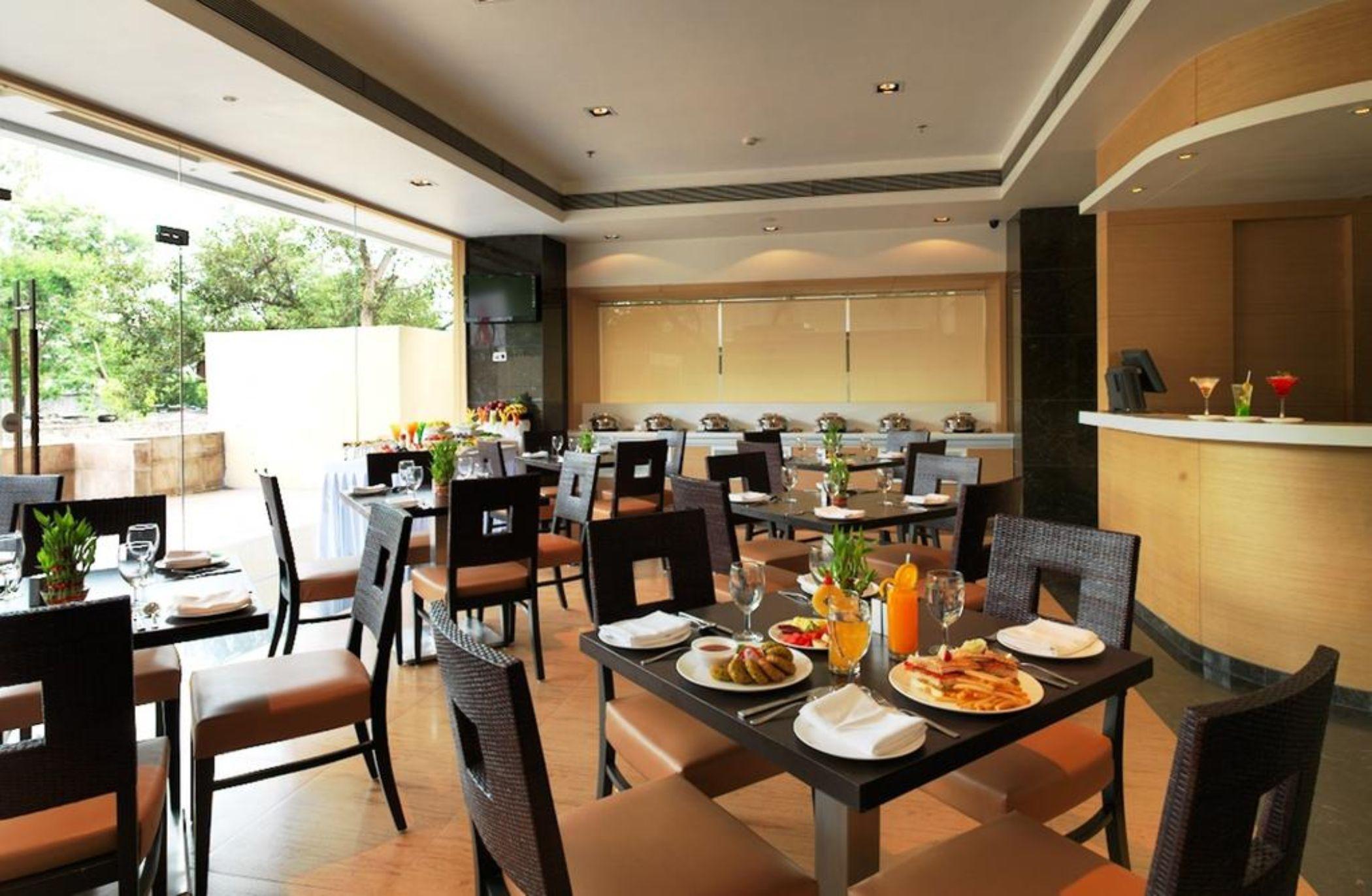 Spree Shivai Hotel Pune Pimpri-Chinchwad Ngoại thất bức ảnh